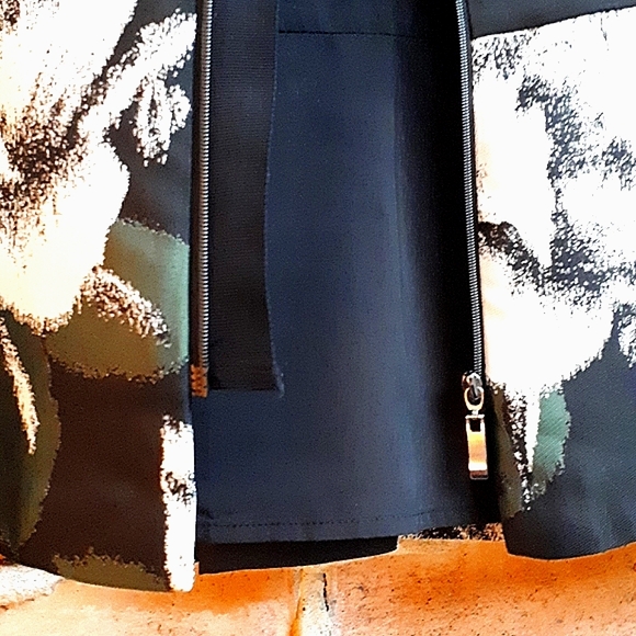 RW&CO Sleeveless Peplum Top - Picture 6 of 11